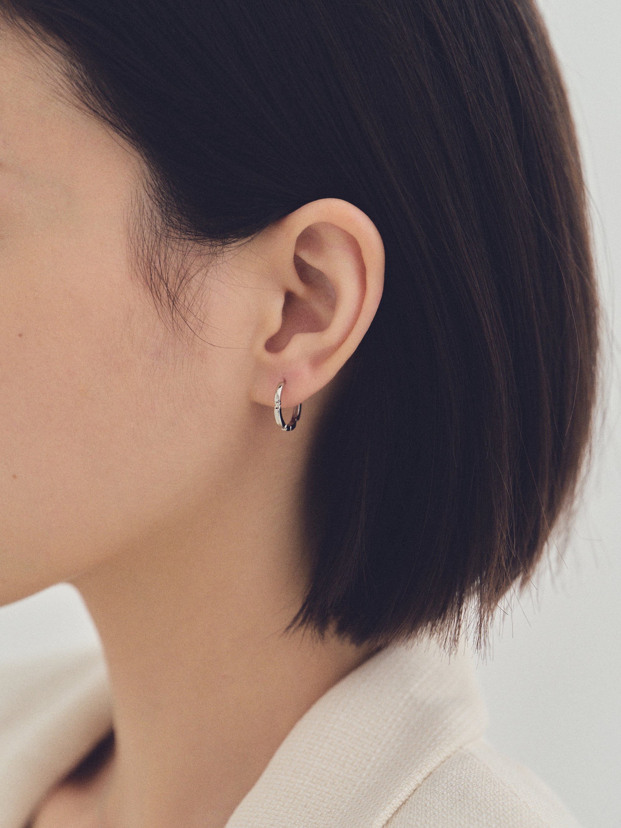 K18post カッティングフープピアス