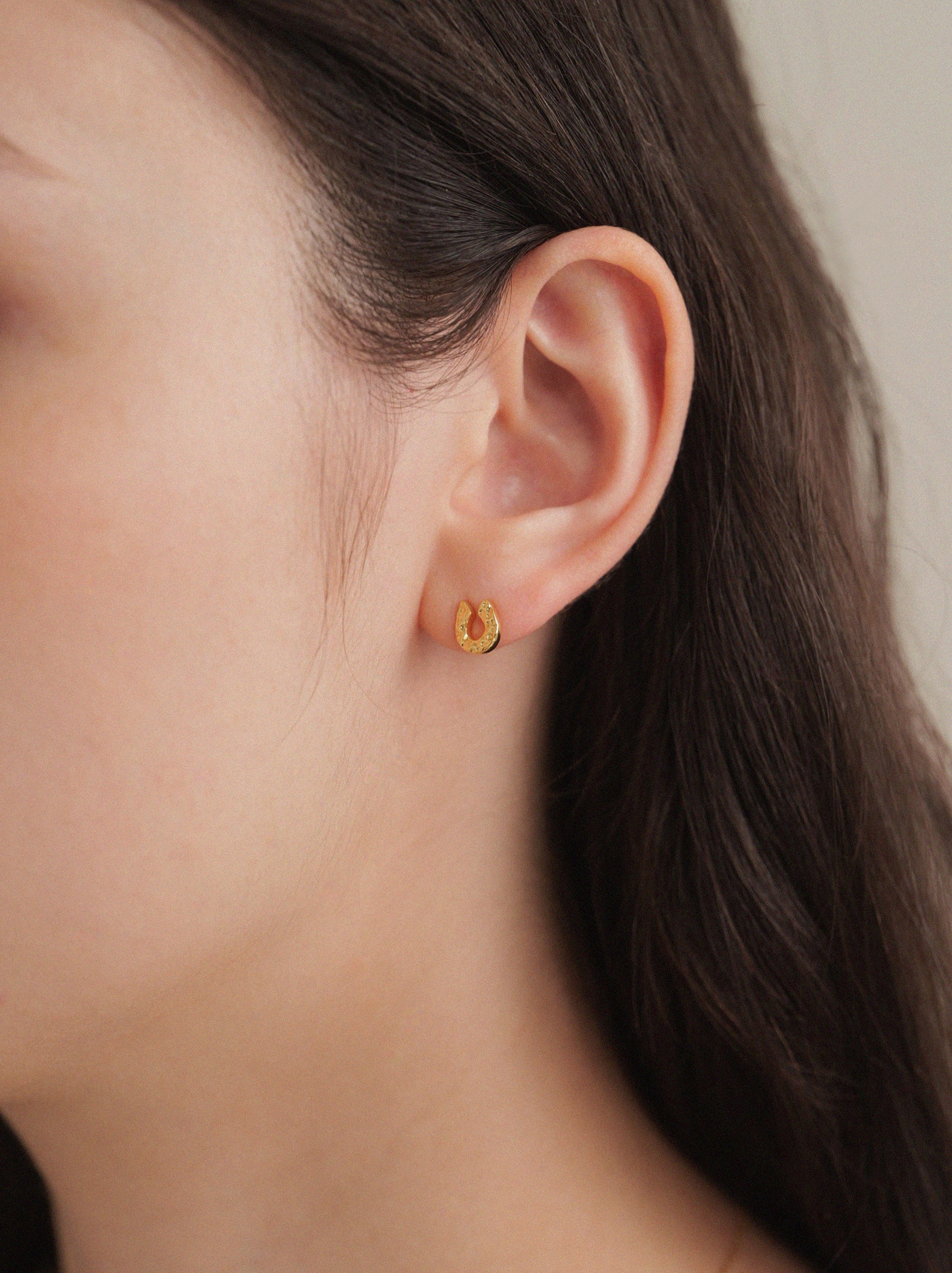 K18post クラフトホースシューピアス