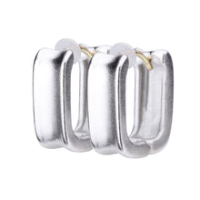 K18post スクエアフープピアス