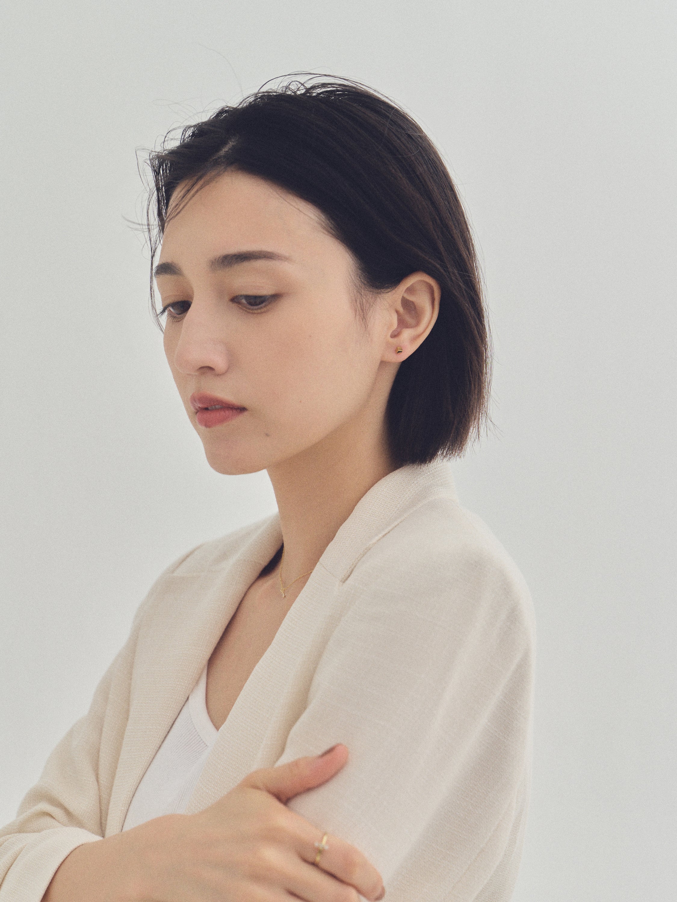 Pt900post キューブピアス 2サイズ