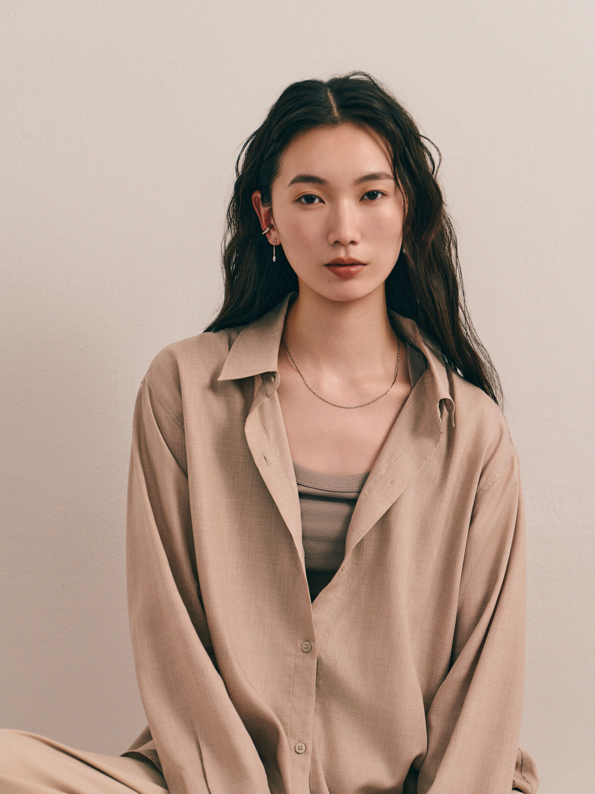 Pt900post エッジバー＆ビジューピアス