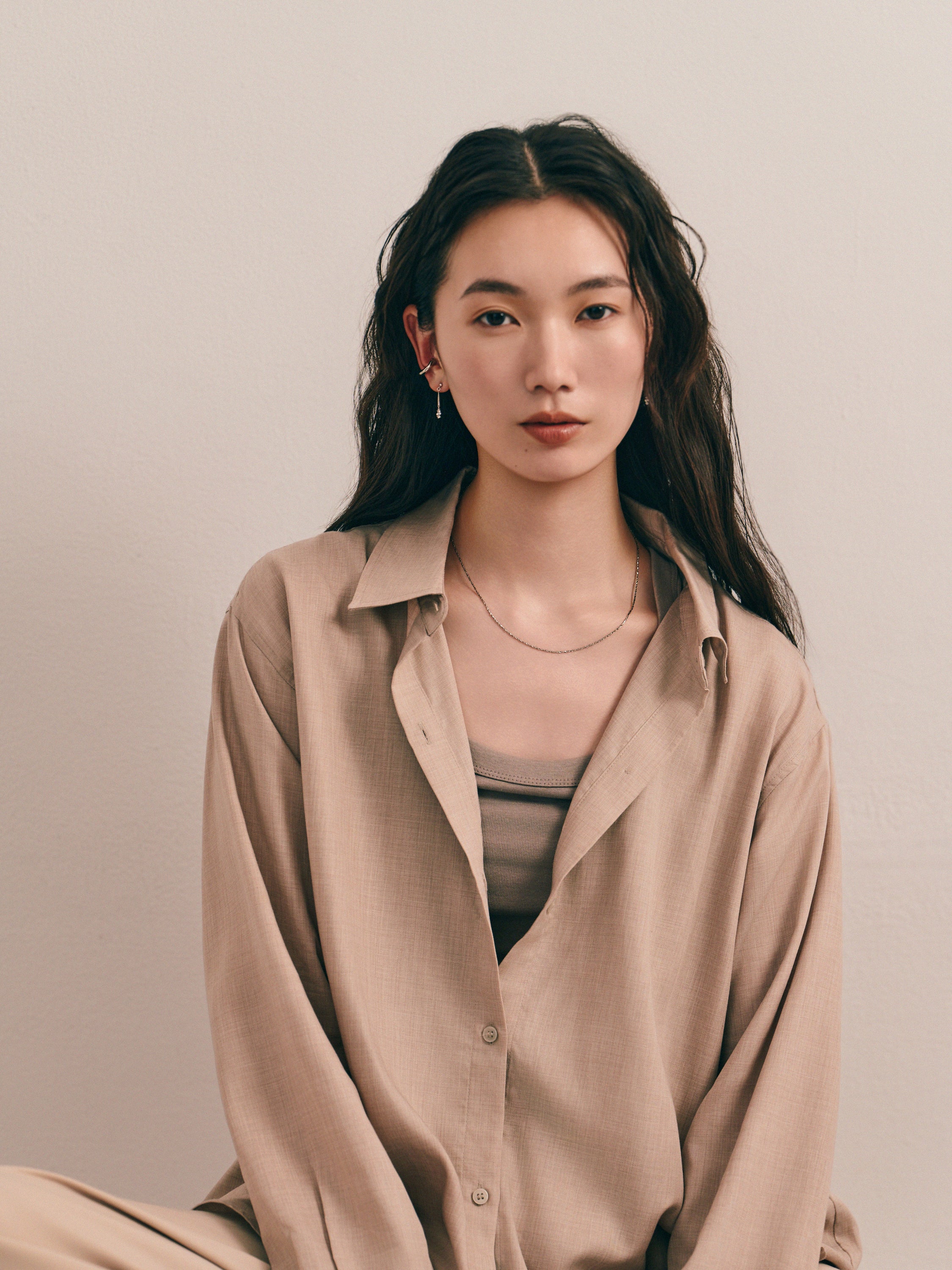 Pt900post エッジバー＆ビジューピアス