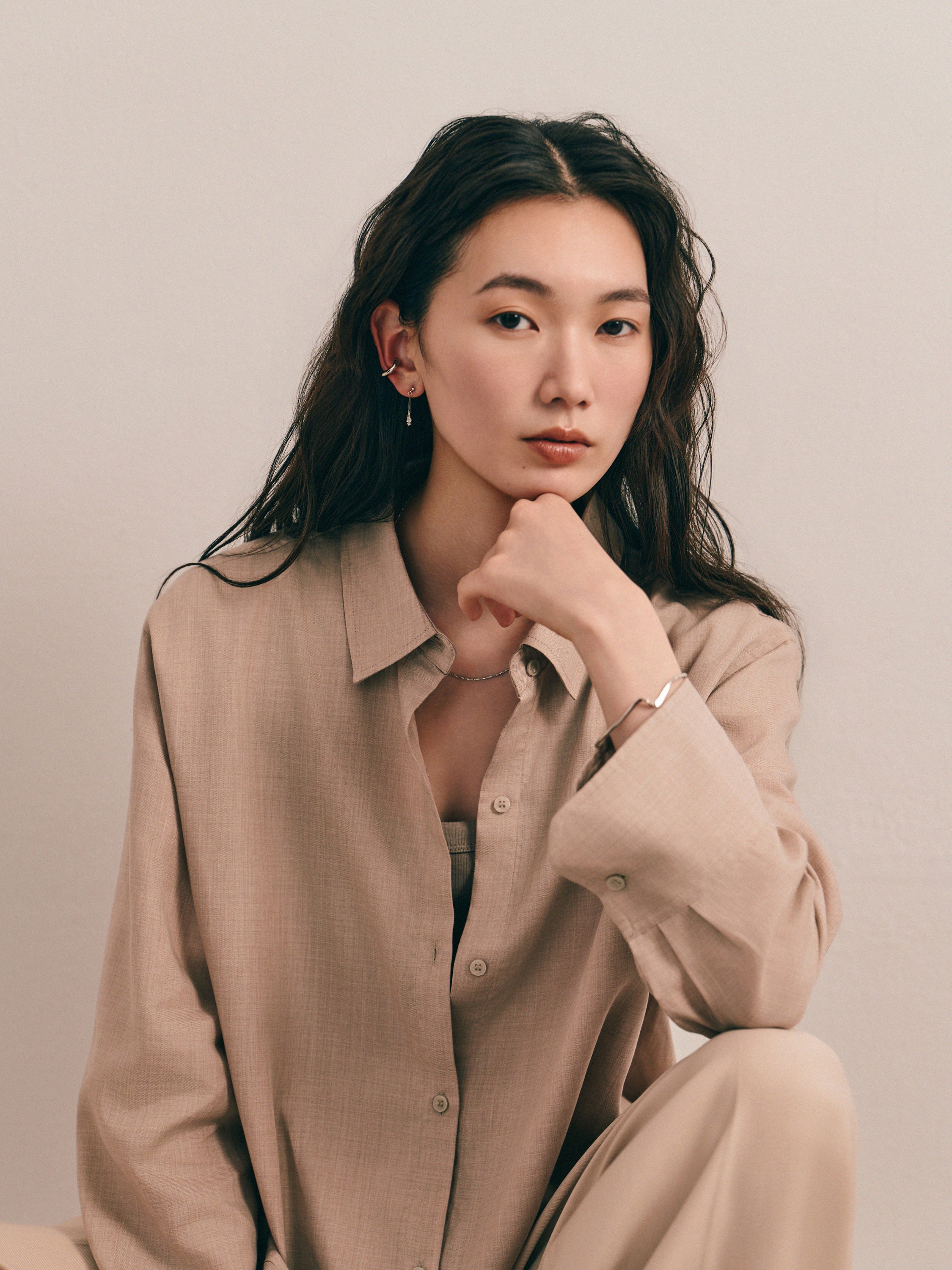 Pt900post エッジバー＆ビジューピアス