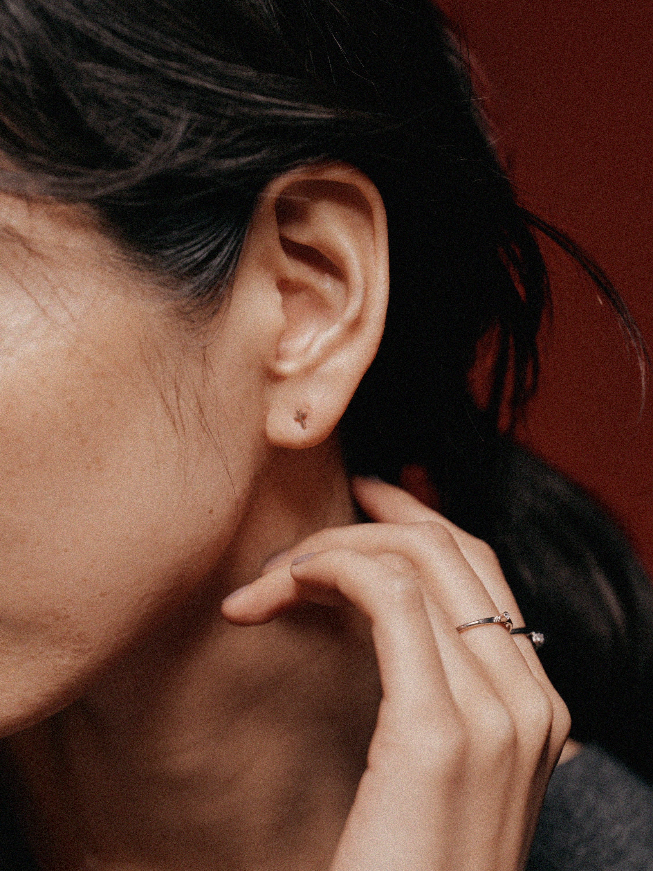 Pt900post クロスピアス