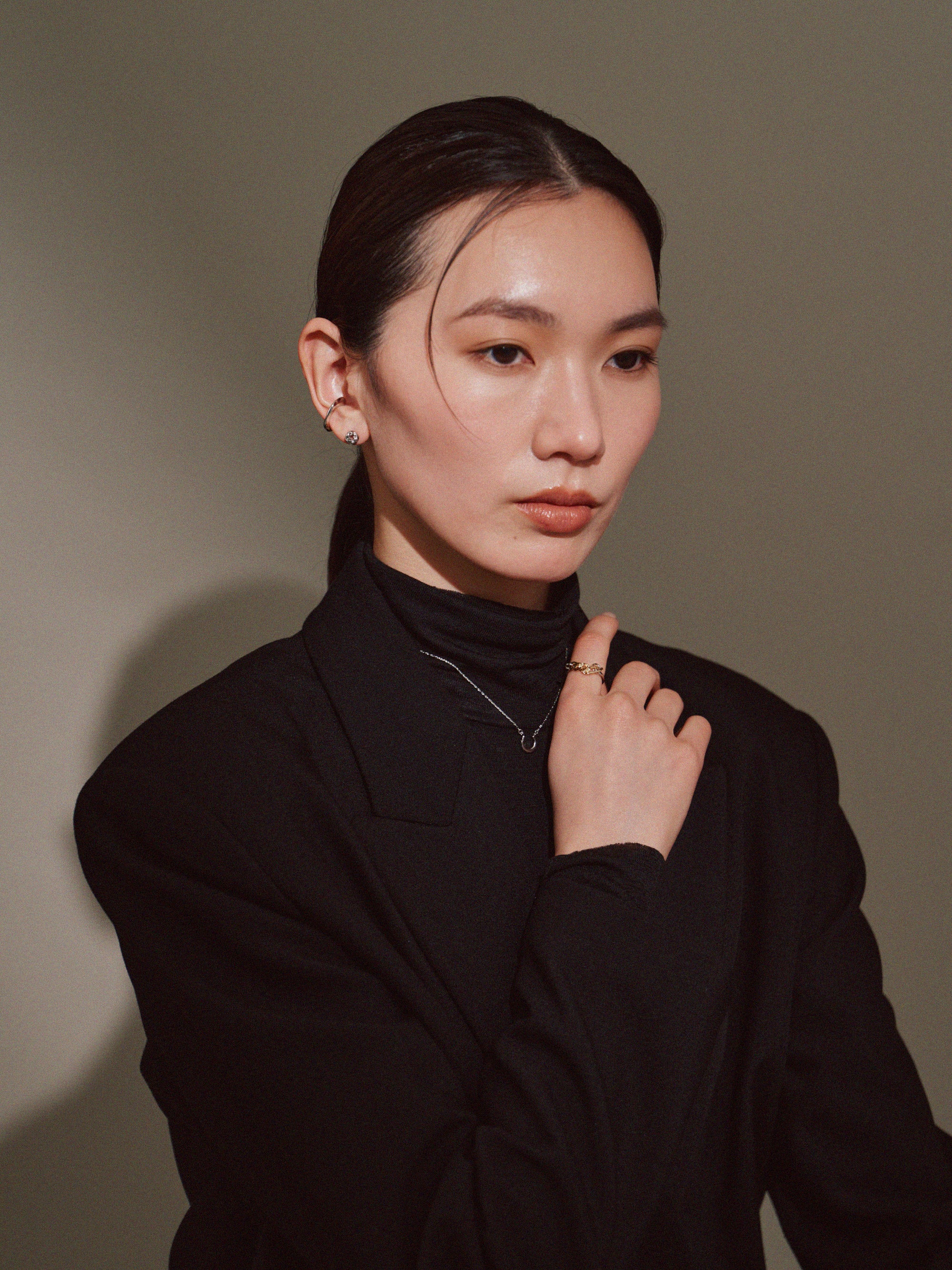 Pt900post アンティークライクピアス