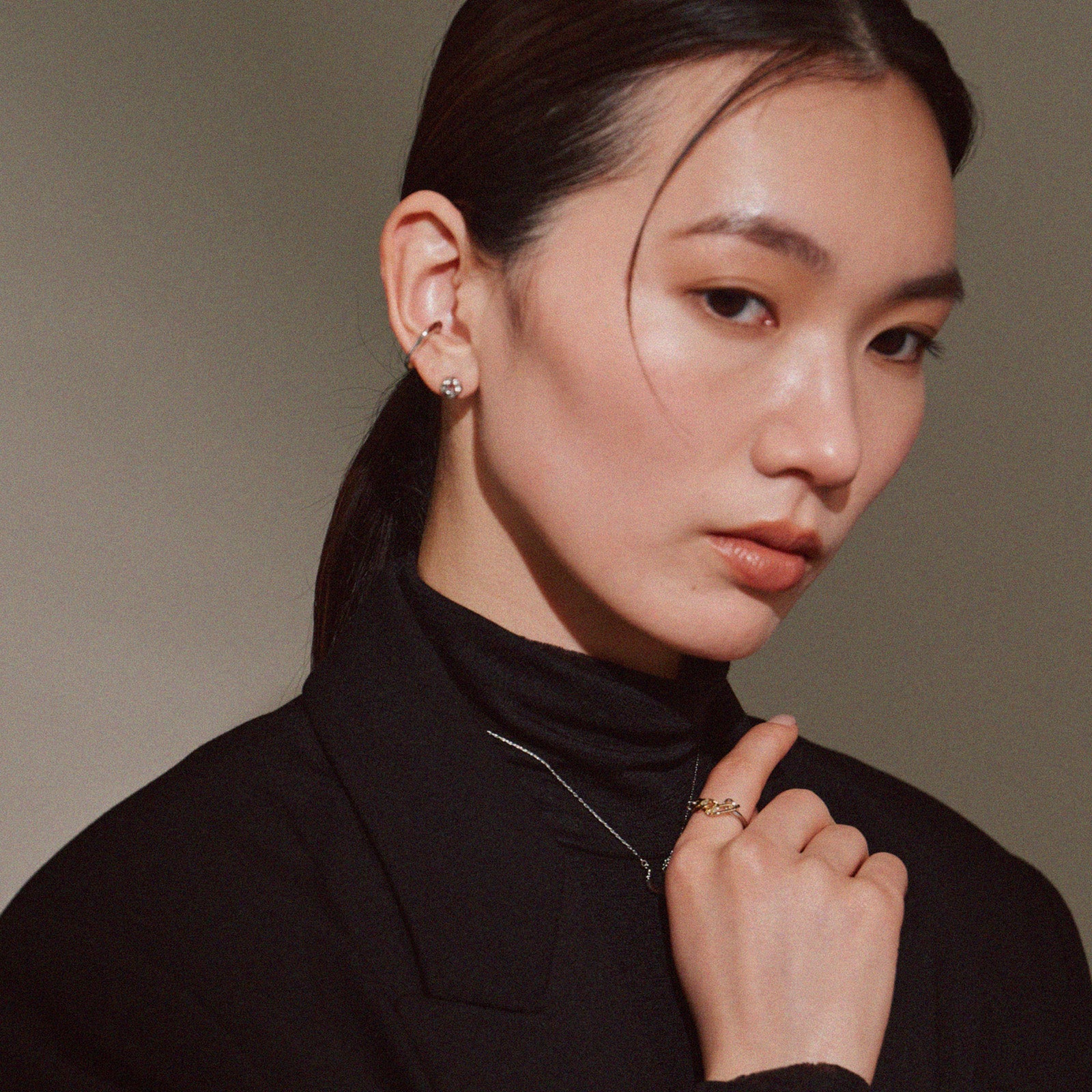 Pt900post アンティークライクピアス