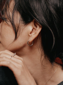 Pt900post プレーンフープピアス