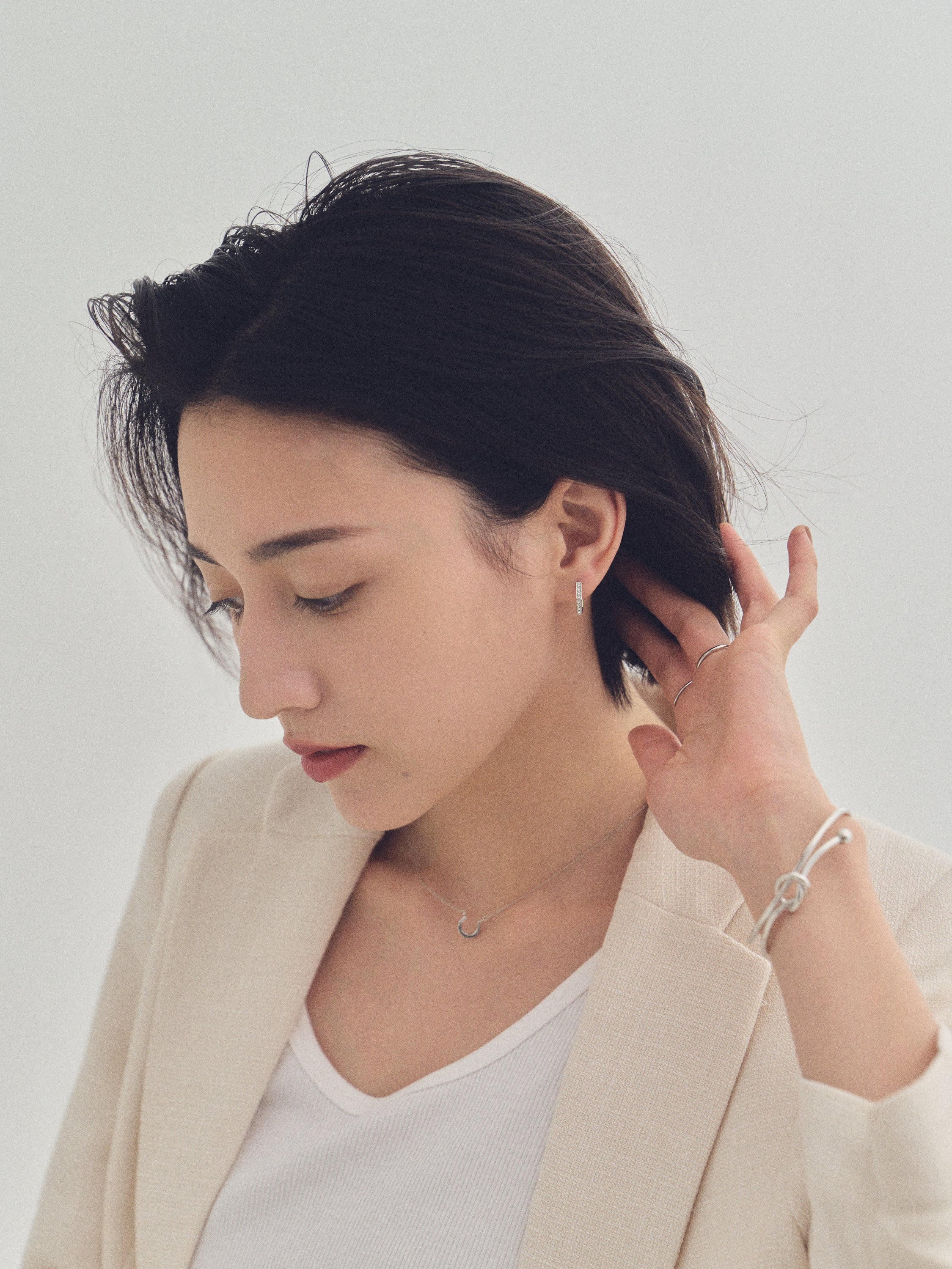 Pt900post ビジューフープピアス ラウンド/ヘキサゴン