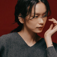 Pt900post フラットドロップフープピアス