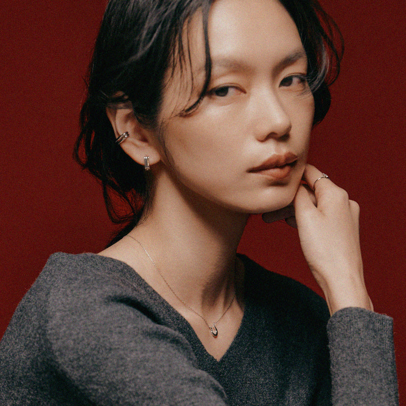 Pt900post スクエアフープピアス