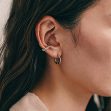 Pt900post フラットラウンドフープピアス