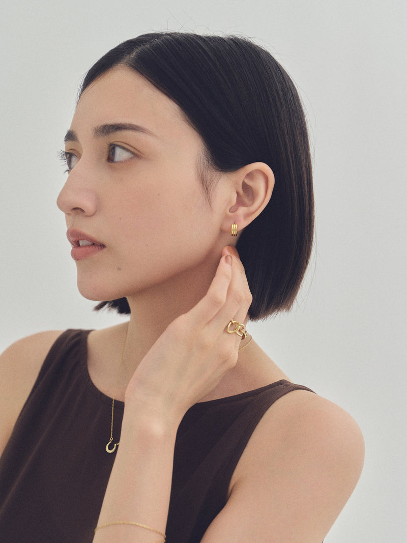 Pt900post テクスチャーフープピアス