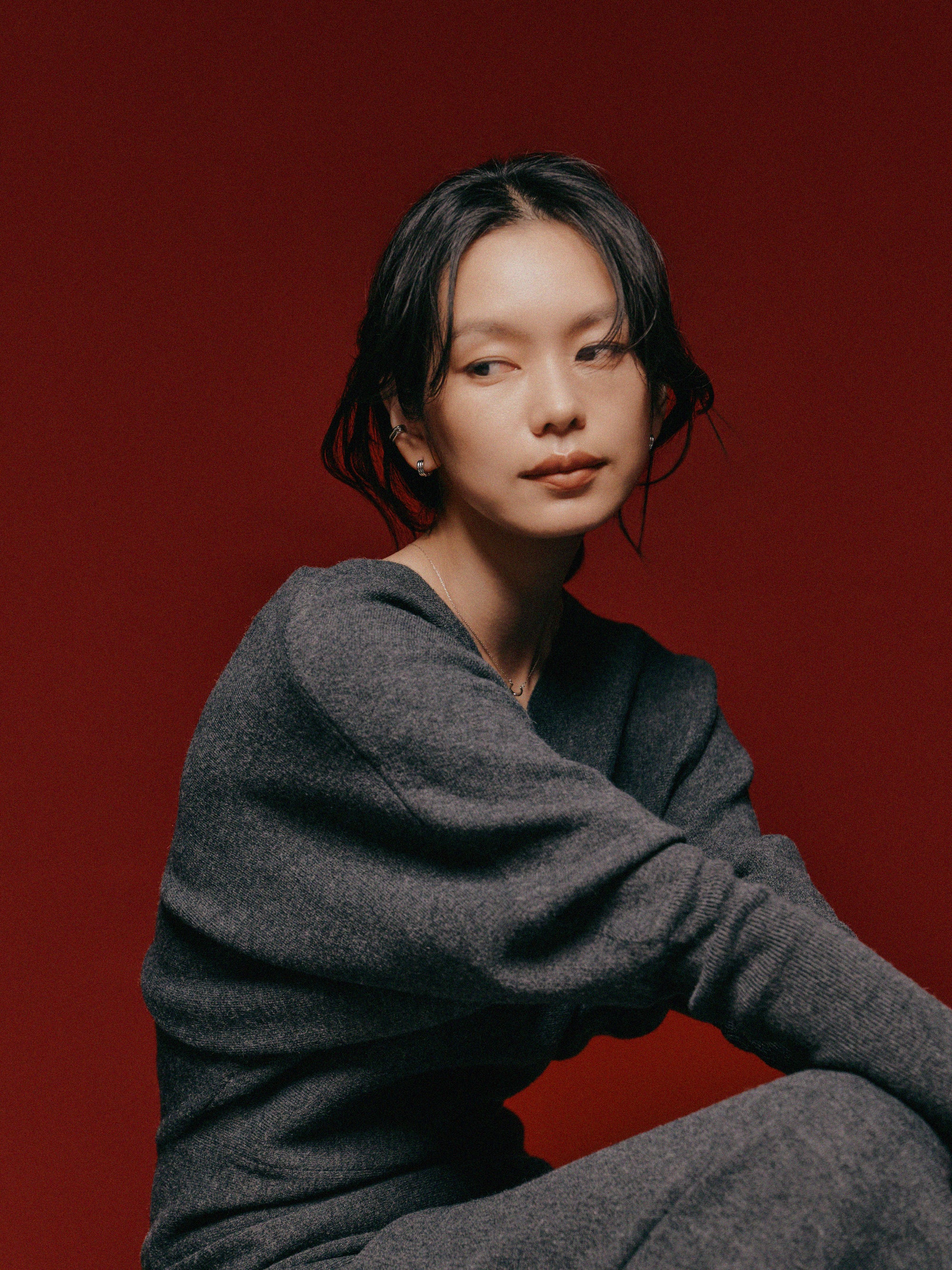 Pt900post テクスチャーフープピアス