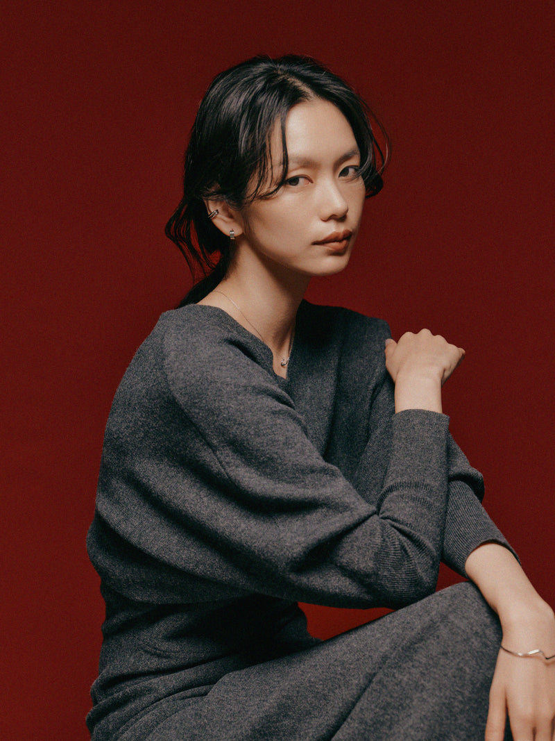 Pt900post テクスチャーフープピアス