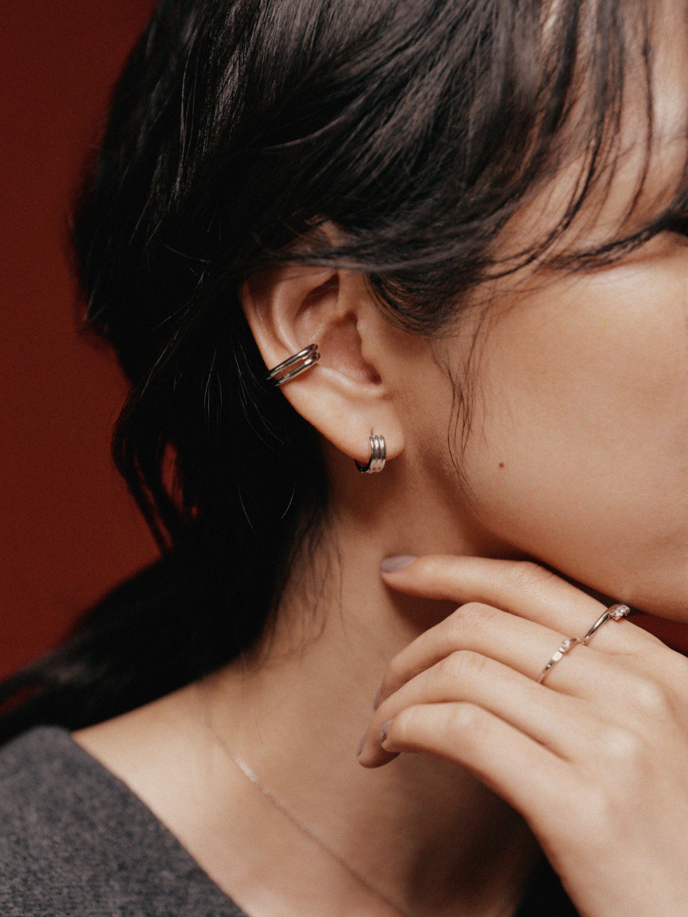 Pt900post テクスチャーフープピアス