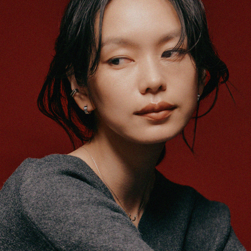 Pt900post テクスチャーフープピアス