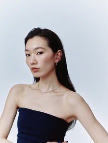 Pt900post メビウスフープピアス