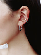 Pt900post メビウスフープピアス