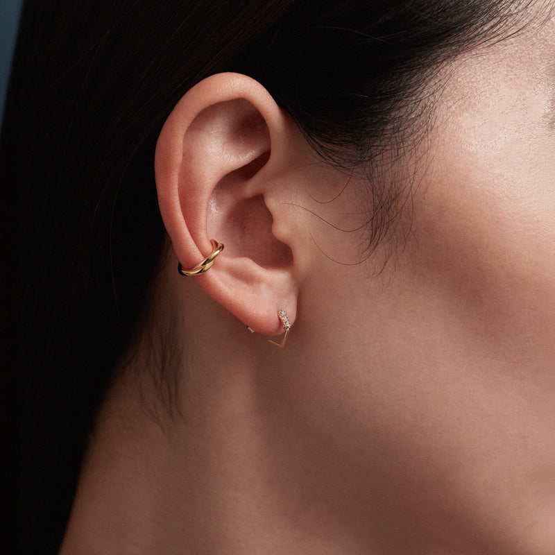 ハーフフープピアス