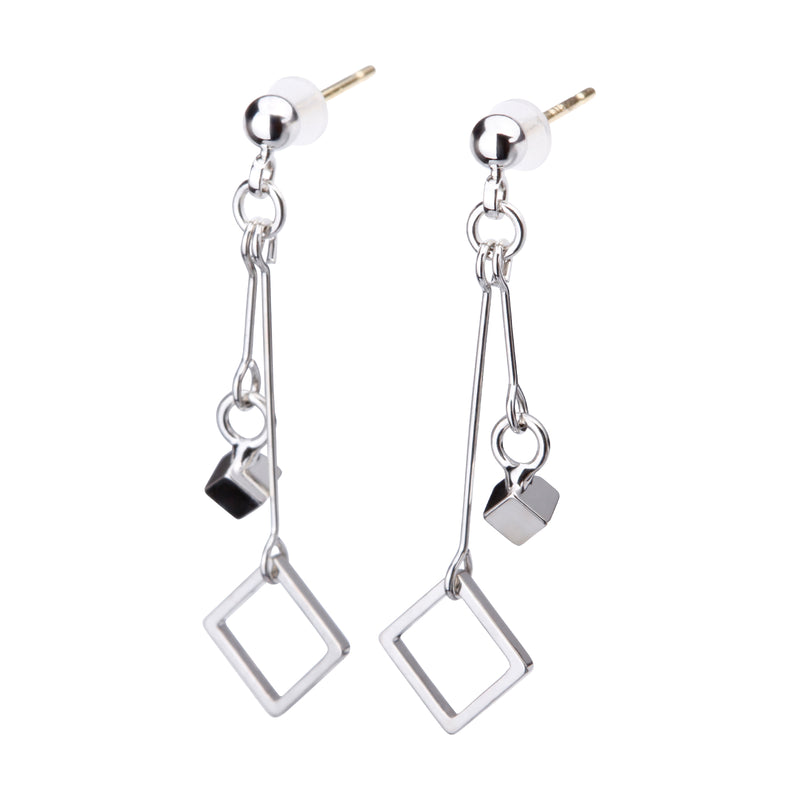 K18post スクエアフレーム＆キューブピアス