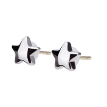 K18post プチスターピアス