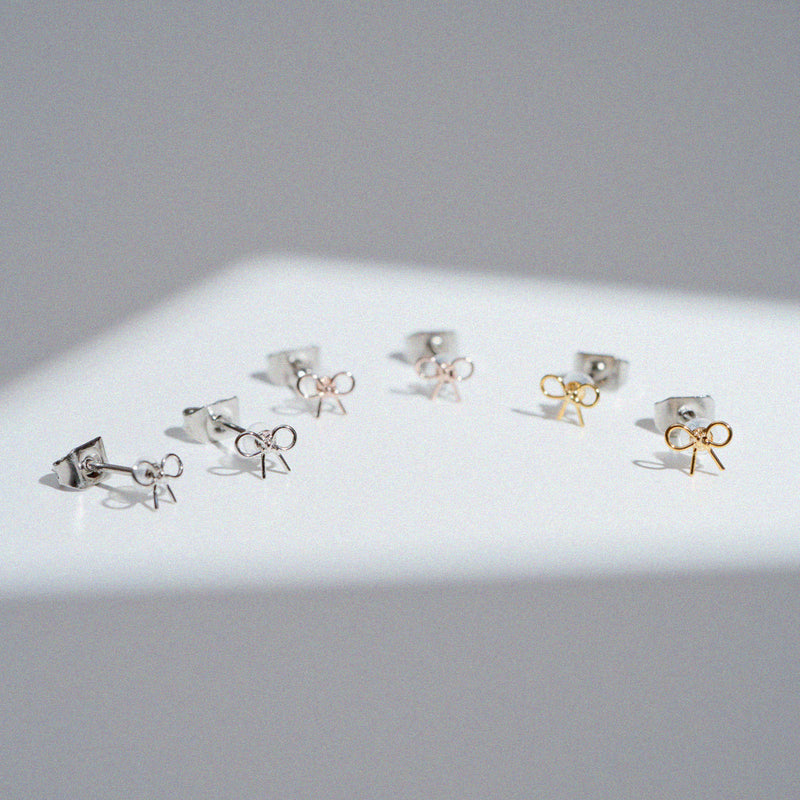 サージカルステンレス316L ハンドメイドリボンピアス